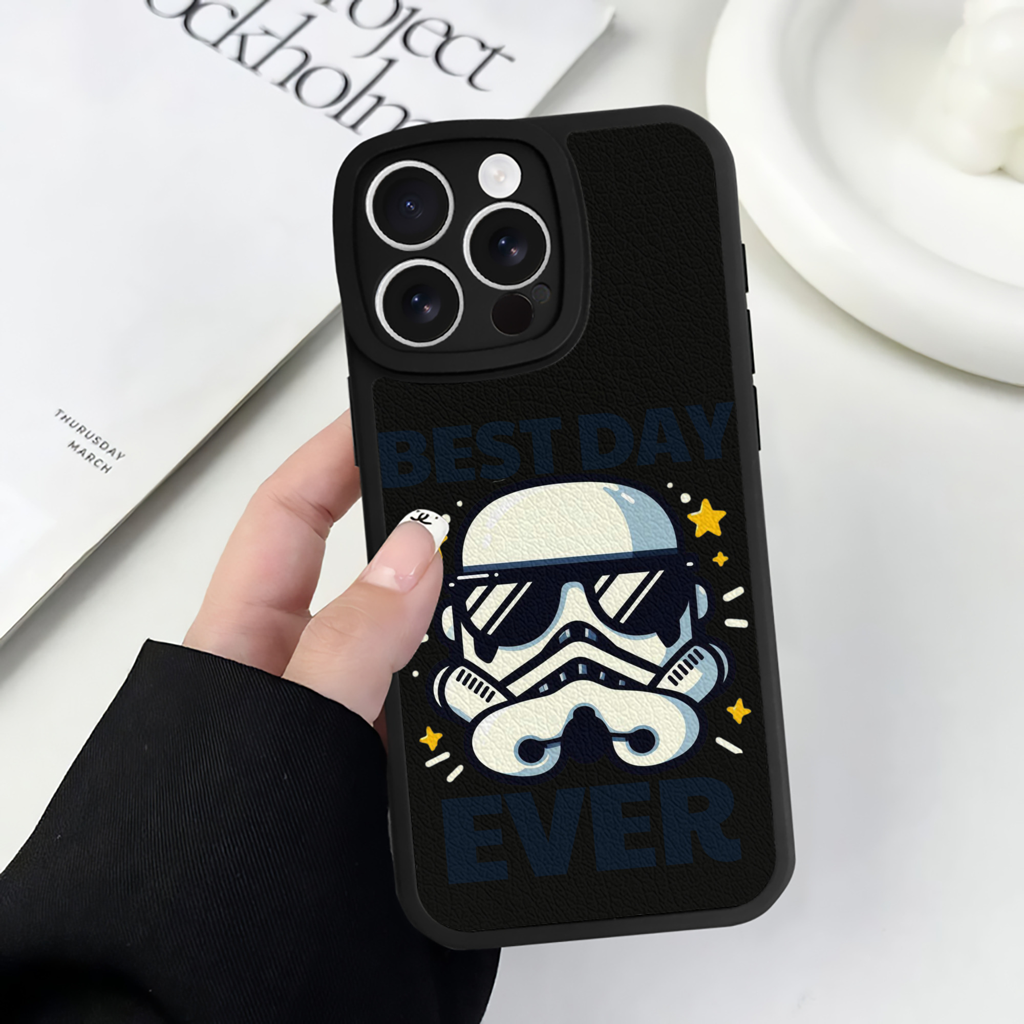 （画像用） スター・ウォーズ Star Wars 【iPhone 16シリーズ対応】シリコンスマホケース（レザー調） 材質：シリコン